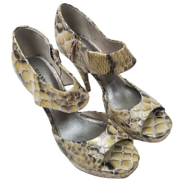 NWOT Gianni Bini Cream Snake Patent Stiletto 9.5 - Picture 1 of 10